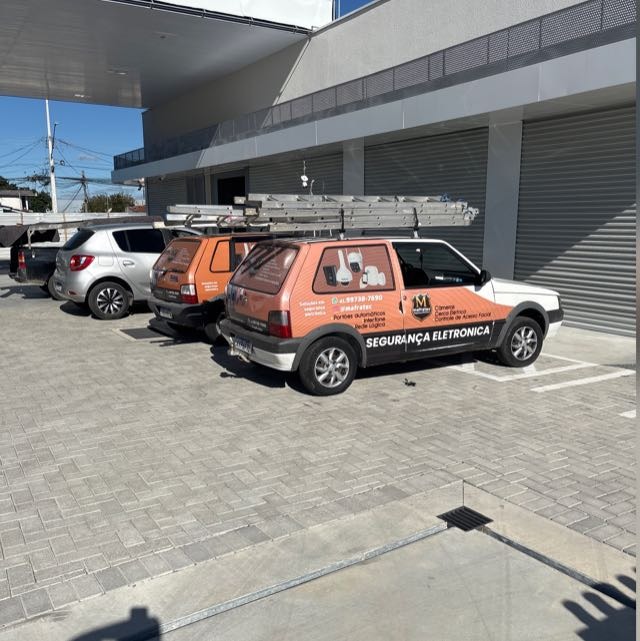 Veículos da Mafratec Segurança Eletrônica prontos para atendimento